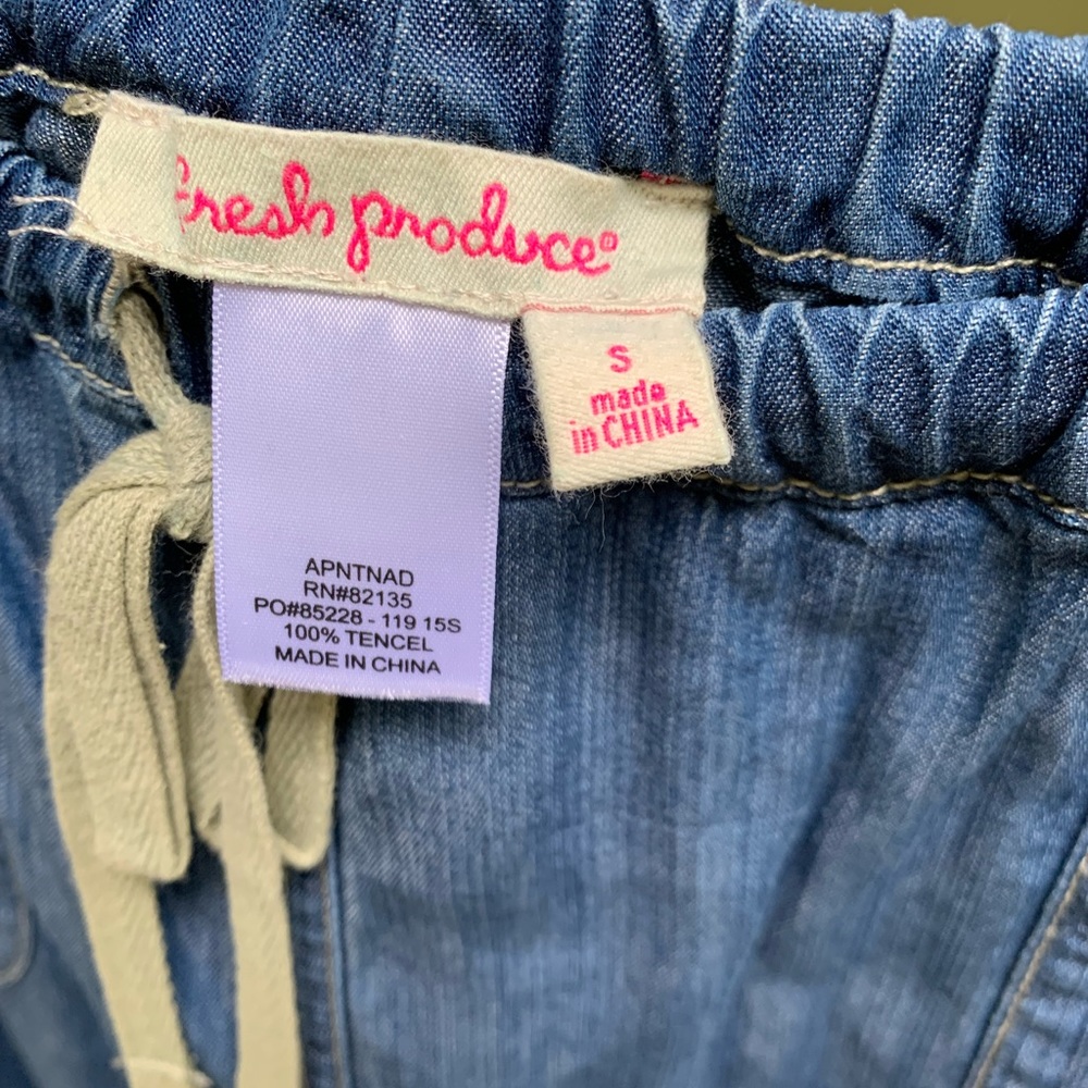 Fresh Produce Women’s Pants, Size Small - Picture 4 of 5
